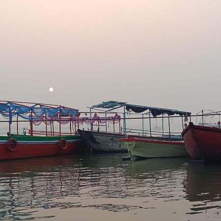 Jpm Guest House Varanasi Bagian luar foto