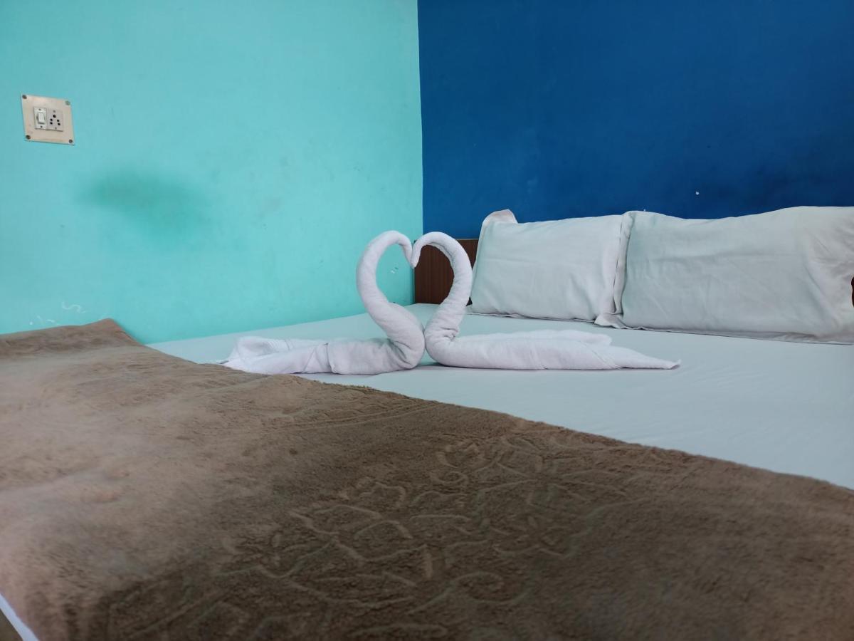 Jpm Guest House Varanasi Bagian luar foto