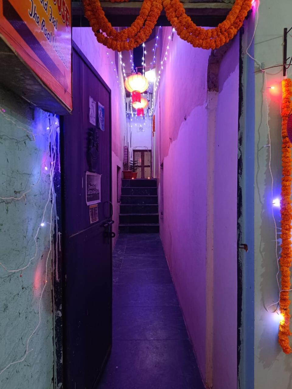 Jpm Guest House Varanasi Bagian luar foto