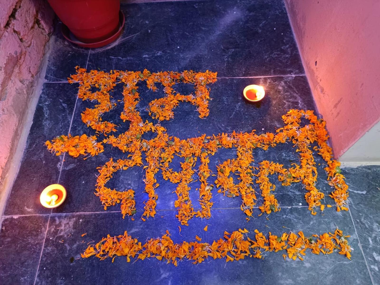 Jpm Guest House Varanasi Bagian luar foto