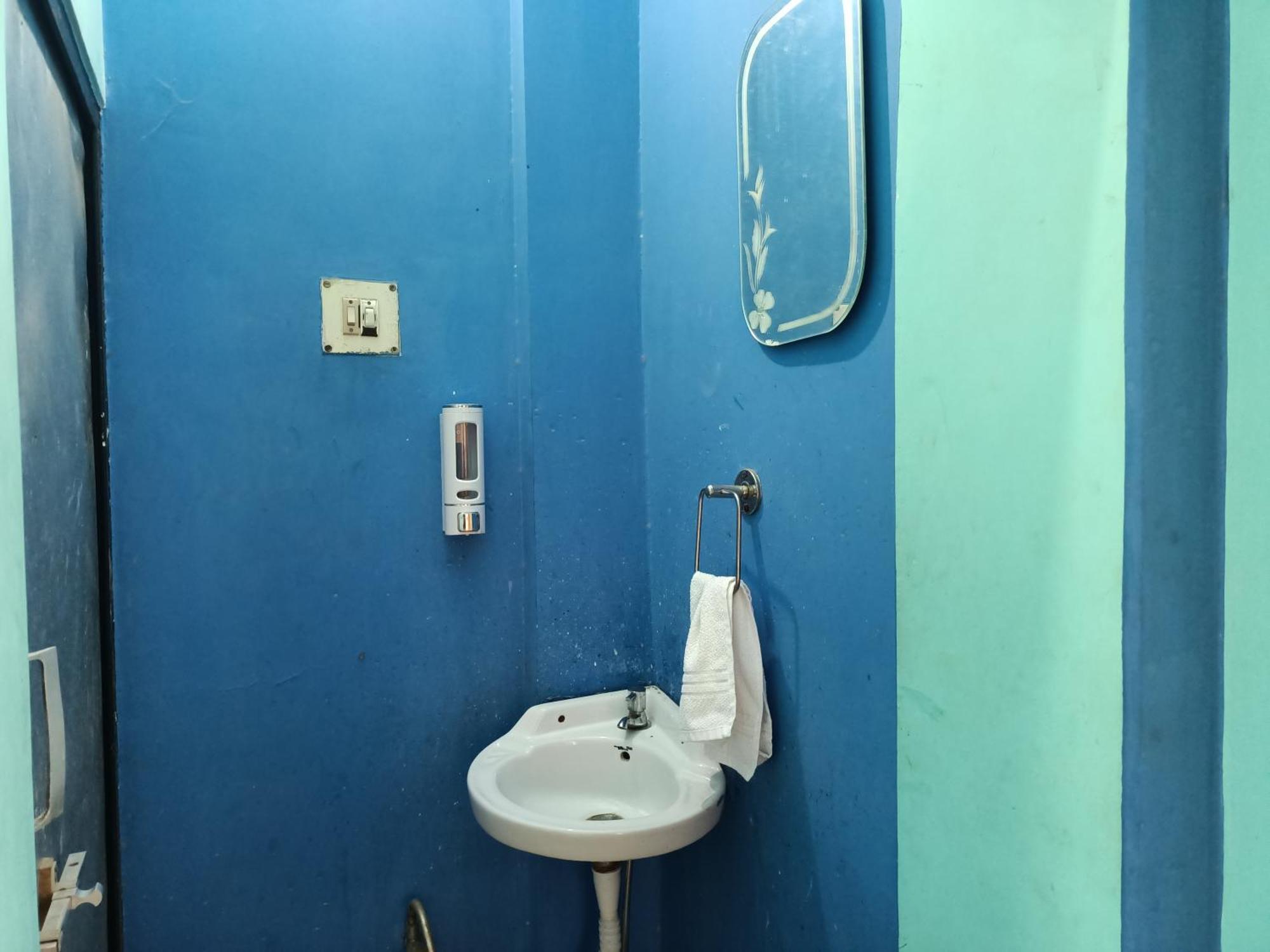 Jpm Guest House Varanasi Ruang foto
