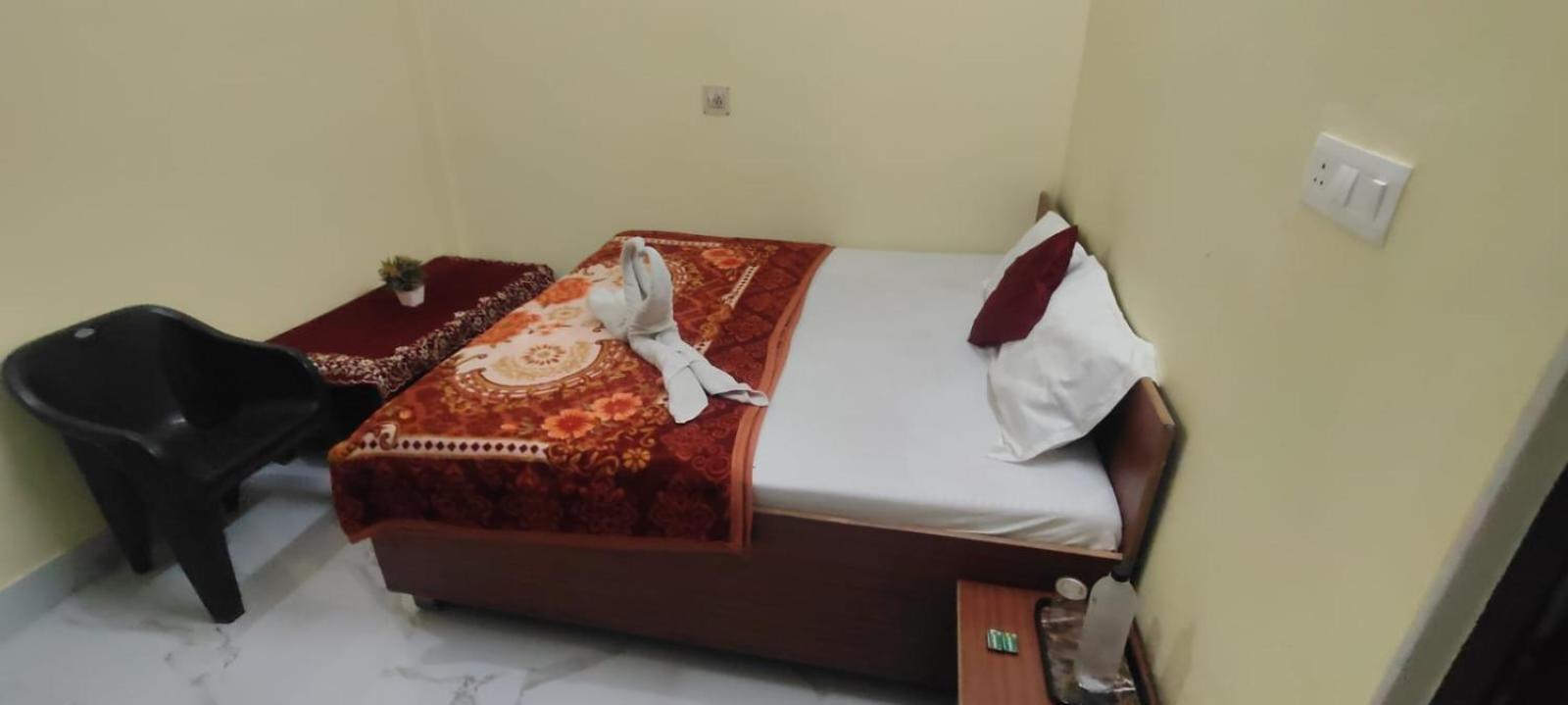 Jpm Guest House Varanasi Bagian luar foto