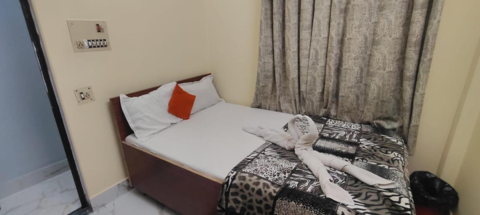Jpm Guest House Varanasi Bagian luar foto