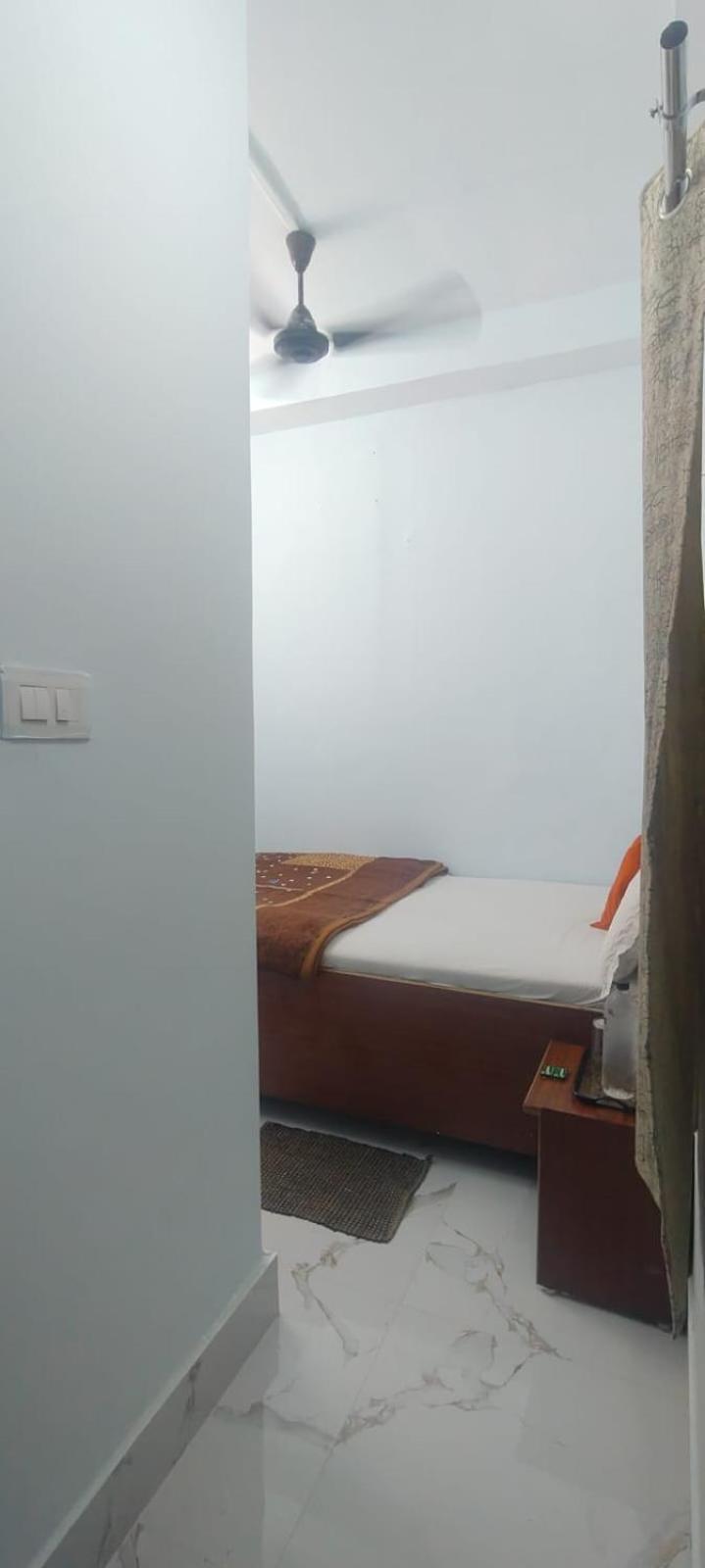 Jpm Guest House Varanasi Bagian luar foto