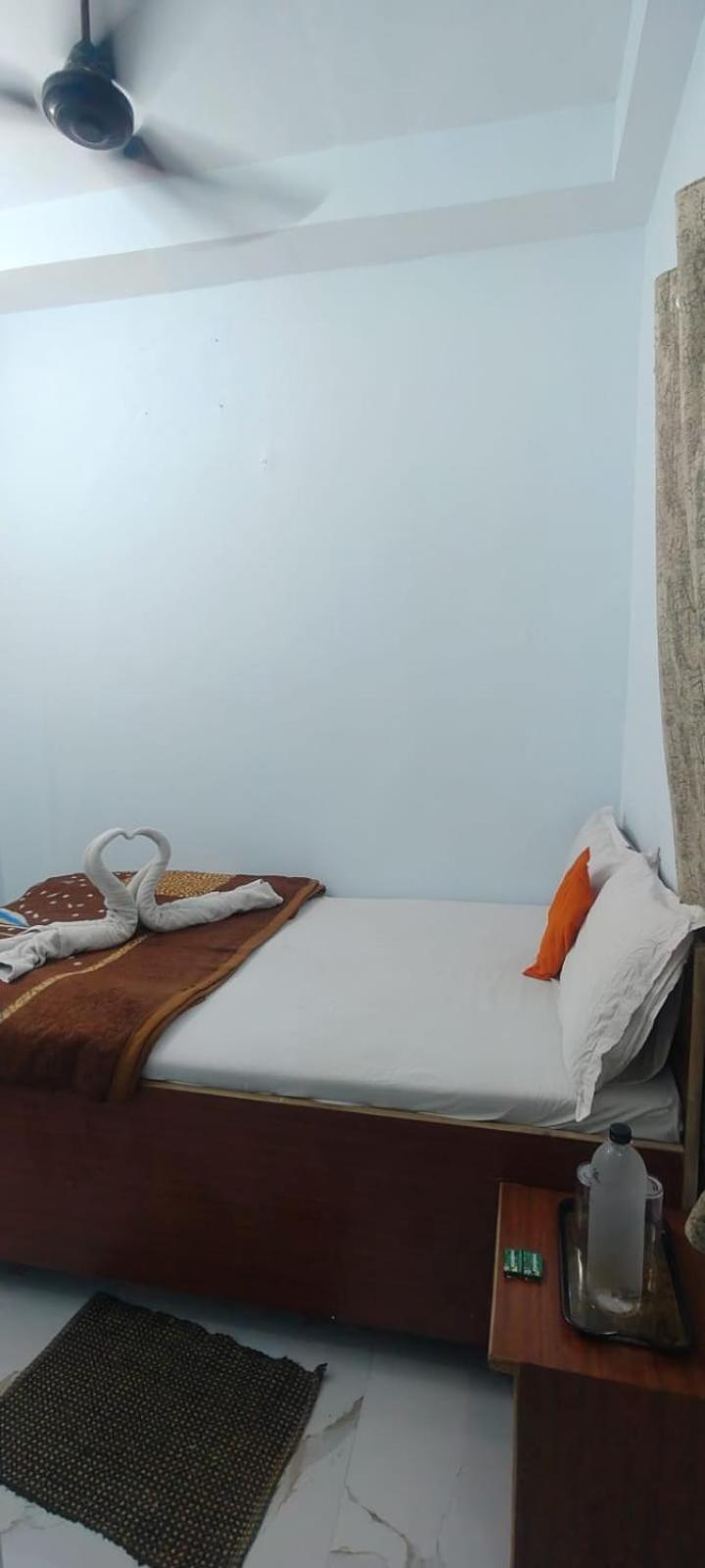 Jpm Guest House Varanasi Bagian luar foto